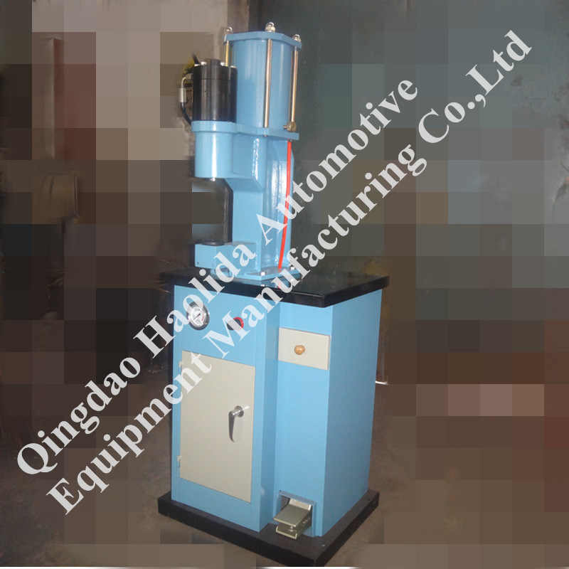 High Quality Qy-6 Model Brake Pad Rivet Machine