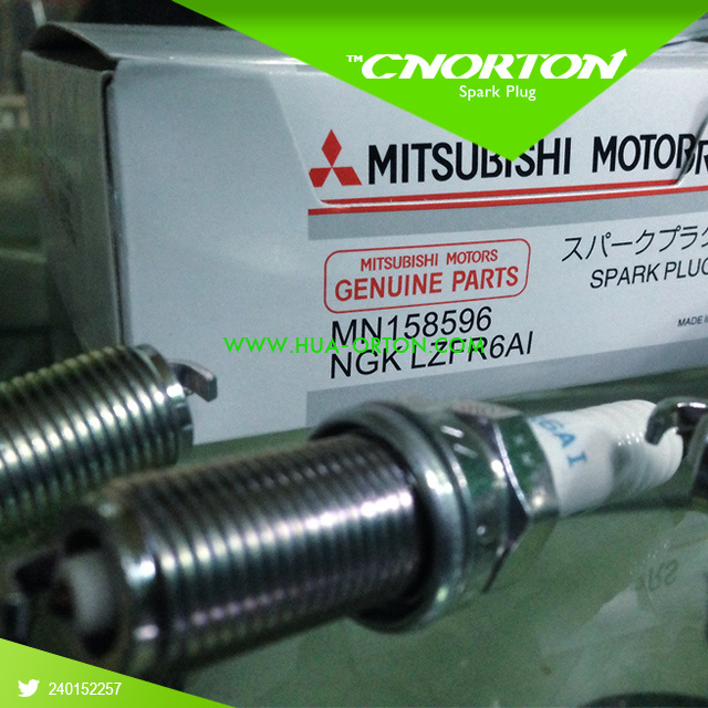 Low Price Car Part OEM Mn158596 for Lzfr6ai Mitsubishi Spark Plug