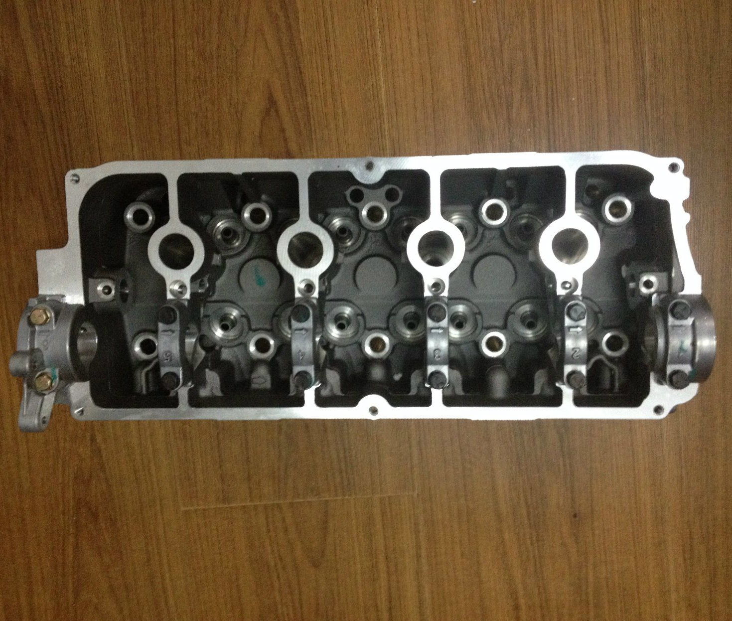 Cylinder Head for Isuzu G16b OEM 11110-57802